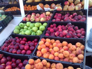 Central California roadside fruit stand