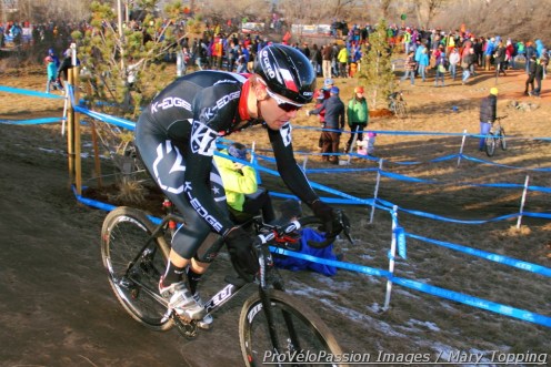 Danny Summerhill on the south side of Valmont and after the shallower Belgian steps