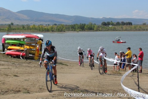 Caroline Mani leads lap one