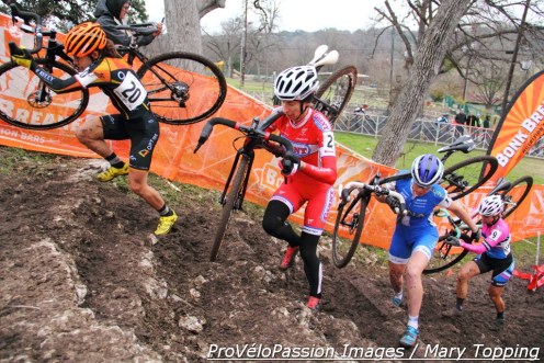 Right behind Arly Kemmerer and Ellen Noble, Crystal Anthony, Rachel Lloyd, Georgia Gould, and Courtenay McFadden set upon the first stairs in lap one